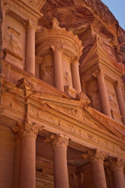 breathtakingdestinations:   Petra - Jordan (by Wojtek Ogrodowczyk)