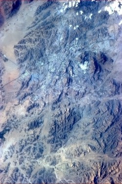 colchrishadfield:  Makkah (مكة), spiritual home to over a billion of us. 