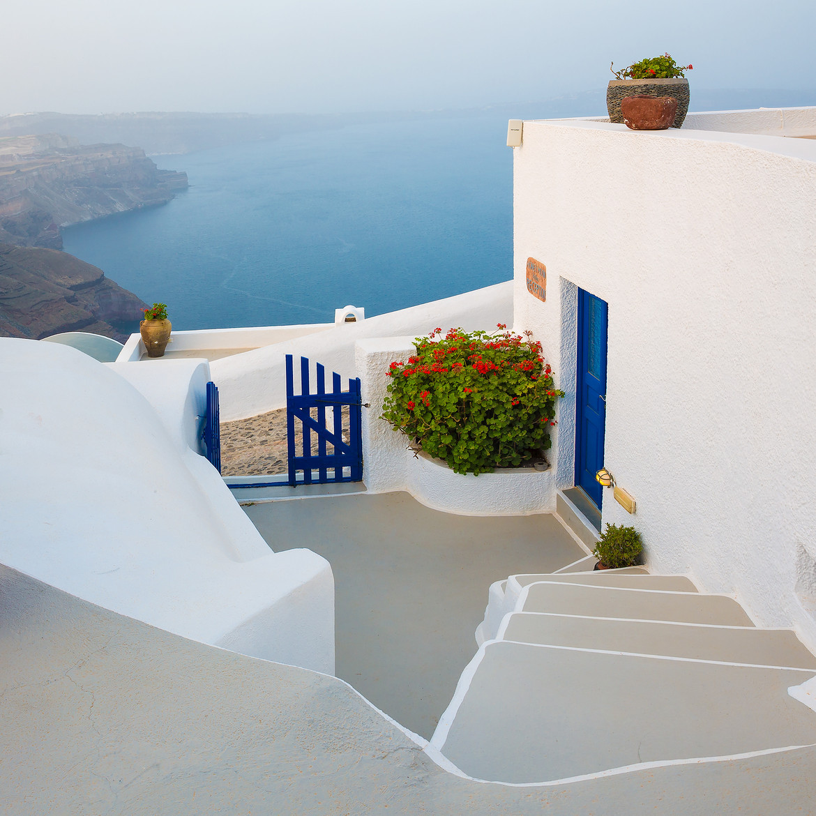atraversso:Santorini - Greece  by Jim Nilsen Please don’t delete the link to the