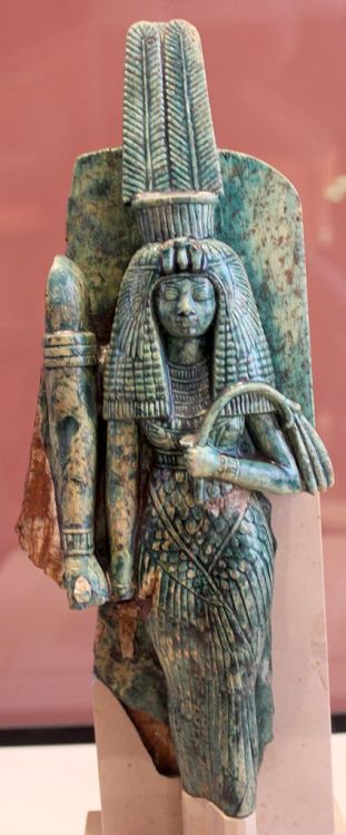 Statuette of Queen Tiye, wife of Amenhotep III, 18th dynasty