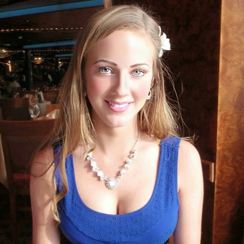longsexytongues:  @_baylien of Instagram