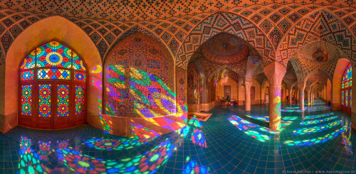 Nasir ol-Molk mosquee