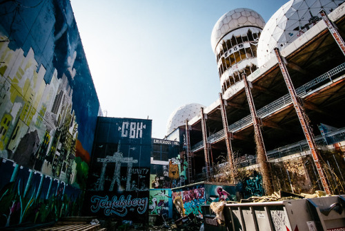 A sunny Spring day at the “Teufelsberg”(1/3)• Berlin | April 2018