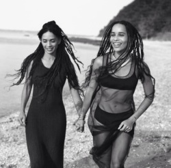 zoekravitzarmy:  Zoë Kravitz x Lisa Bonet