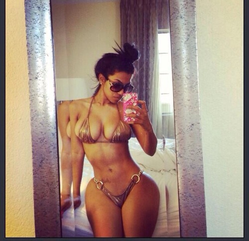 evans601:  #mamacitamonday: @delianna.urena