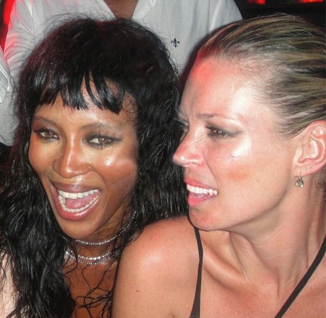 kingjammyjam:  sine–waves:  fuckrashida:  Naomi+Kate having a great time   us @sadnthirsty
