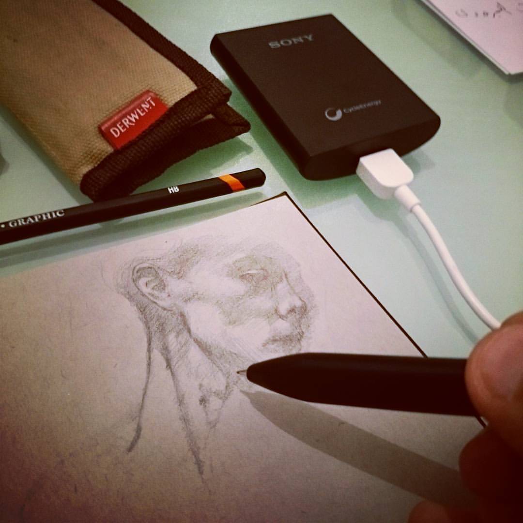akramfadl:  #sketching at the gallery.  #sketch #drawing #portrait #portraitsketch