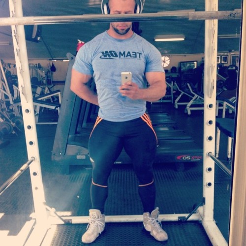Muscle-Thong Lover