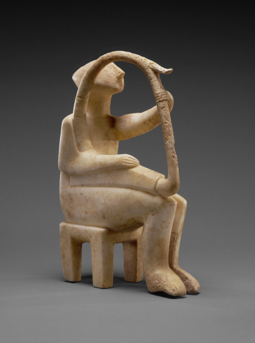 theancientwayoflife: ~ Male Harp Player of the Early Spedos Type. Culture: Cycladic Place of origin:
