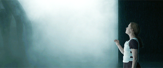 sixfeetgay:  Arrival (2016) dir. Denis Villeneuve  Good movie. I&rsquo;m glad