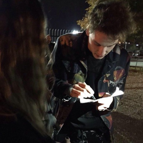 mattysnbhd:  georgedanielfansitethe1975:  Credit: the1975who  wowow 