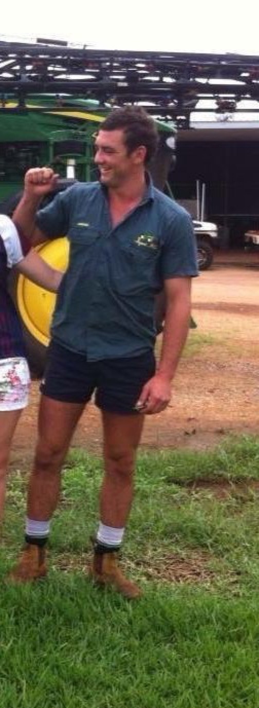 tradieboots:  Oh fuck yes. 