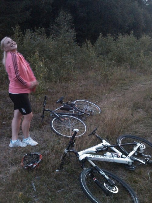 outdoornudeselfpics: whatchoogot: Night for a bike ride ;) nice one :)