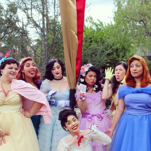 theladydamfino:Disney Princess Prom Court.