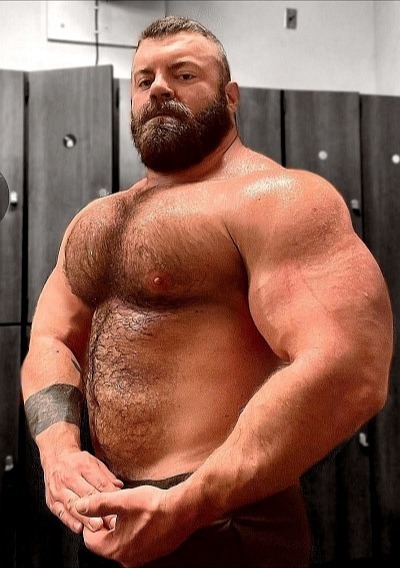 staypumpt  Muscle men, Guy pictures, Big muscles