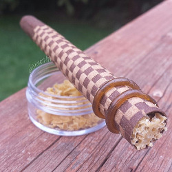 sporaqic:  Huge shout out to my mate @tonygreenhand for the amazing weaved wrap. Had to twax it of course. Hope everyone is having a great evening. by weedstache via Flickr