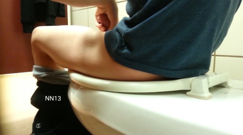 saggerboxxx: Caught jacking off. Vid coming soon with enough likes and reblogs