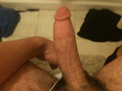 publicplayallday:Grindr Guy! Such a fucking stud with an amazing cock!