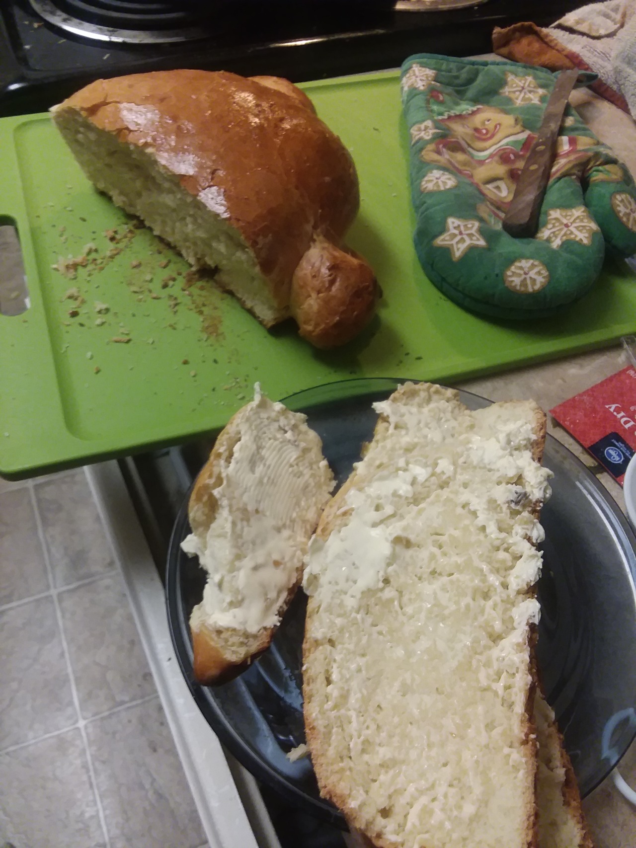 teal-fruit:  teal-fruit:  teal-fruit:   teal-fruit:  I’m making bread   bread boys