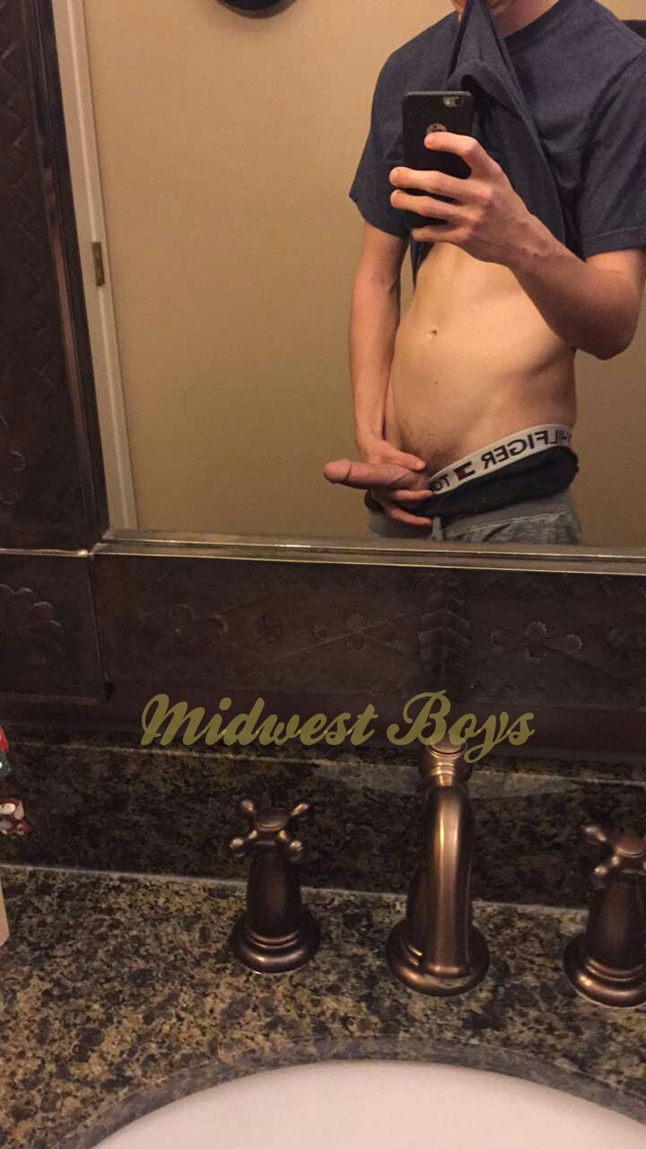 midwestboys:  Quick request: John!  Hmu for his full set! 