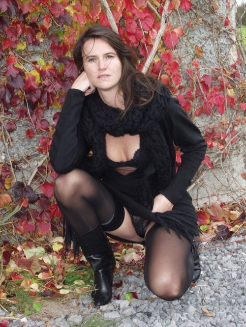 reveildessens: alainprovist2: Submission from a very sensual Lady, an honour i can publish it moi je