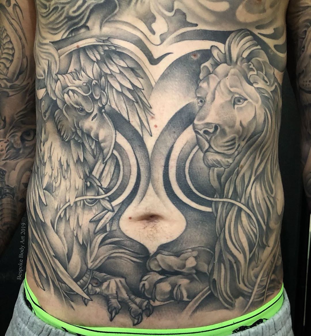 Awesome Lion Tattoo On Stomach  Tatuagens 2017 Tatuagem de leão Tatuagem