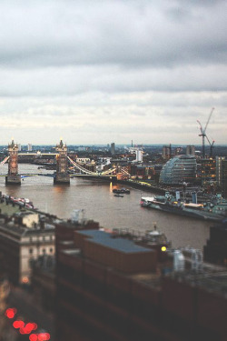 &lt;  blockquote&gt;  infamousgod:   London view from The Monument By frcattin 