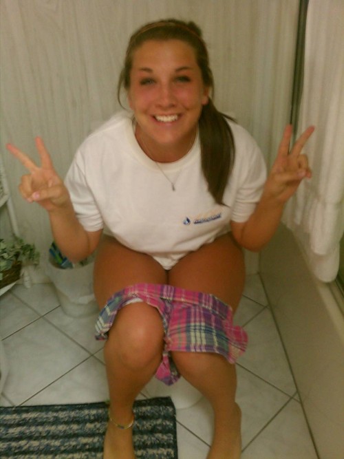 TOILET PEE