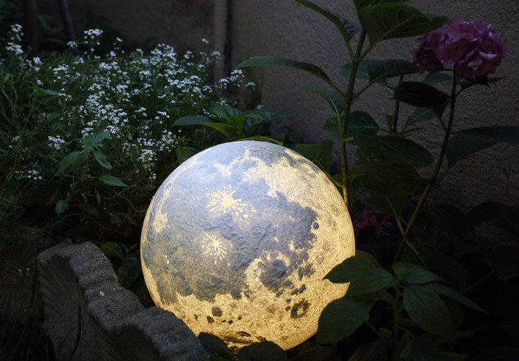 wordsnquotes:  culturenlifestyle: Stunning Hand Painted Painted Lamps Italian astrophysicist