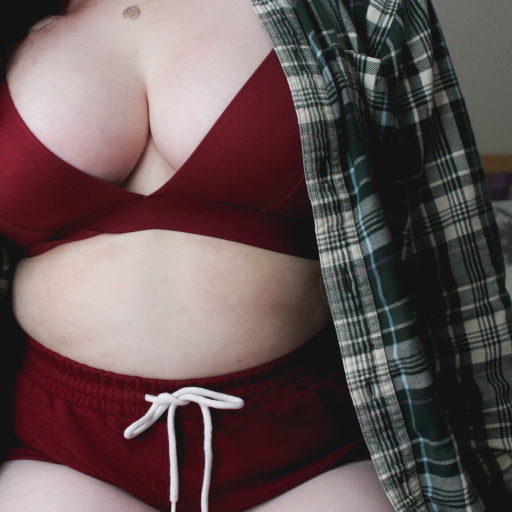 curly-kinky:I just want to have a lifestyle where wearing expensive lingerie every day is both practical and necessary 