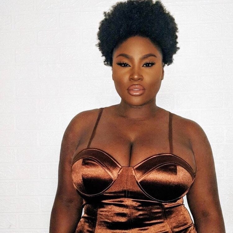 coutureicons:        fat girls are made for cuddling  