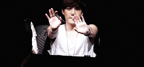 kyungso:  hi (◠‿◠✿) 