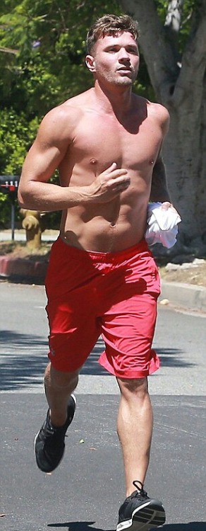 texxxas210:  Ryan Phillippe @ the age of 40.  
