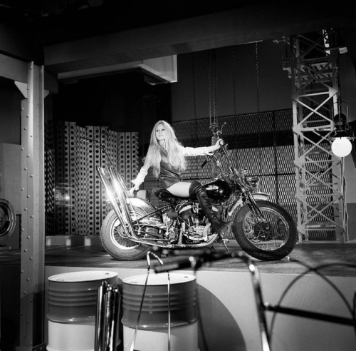 isabelcostasixties:  Brigitte Bardot on one Harley Davidson and Serge Gainsbourg for the direction of his song “Harley Davidson” during the broadcast Show realized by Francois Reichenbach. Photos by Jean Adda. Paris, November 4, 1967.