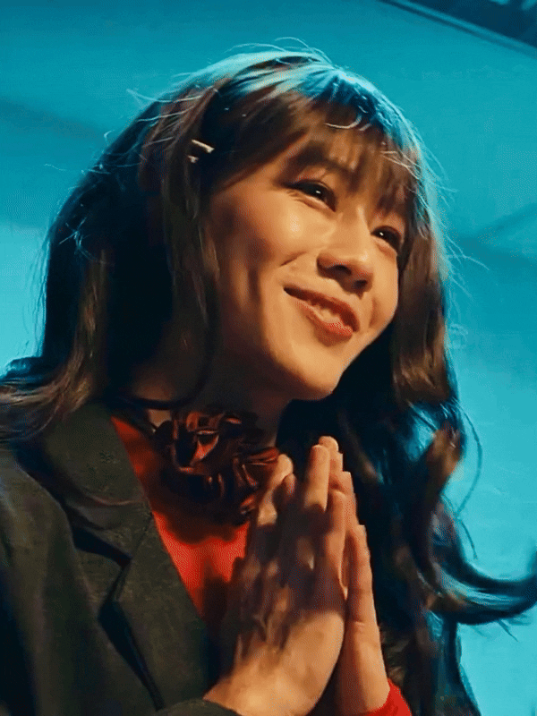 And The Award For Prettiest Girl Goes To. War Wanarat