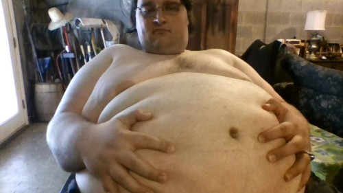 XXX I need someone to give this big fat belly photo