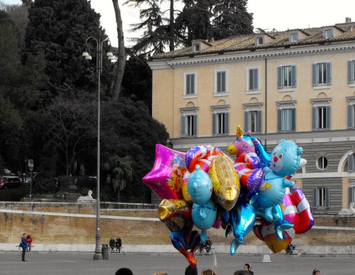 Palloncini, Piazza del Popolo, Roma, 2009.