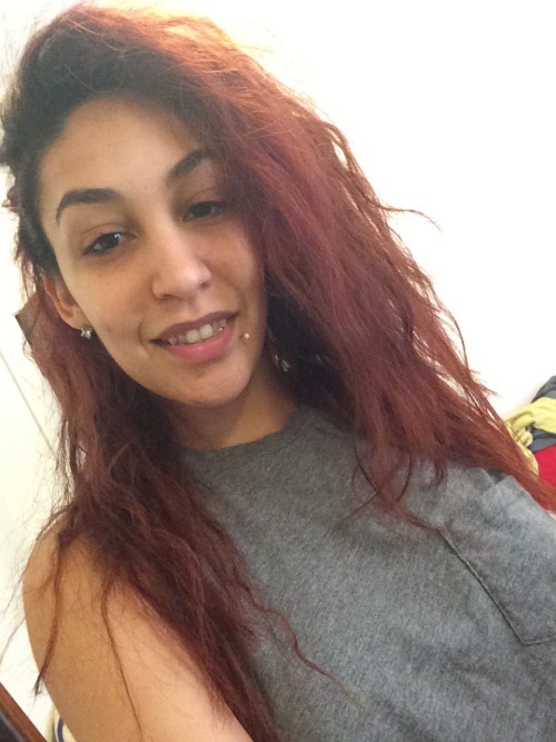 phuckyobitch88:  Always natural. I don’t need makeup to feel pretty.