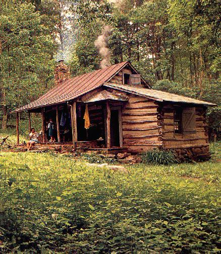 lawless-eden:  100 year old cabin in Southeastern Tennessee. 