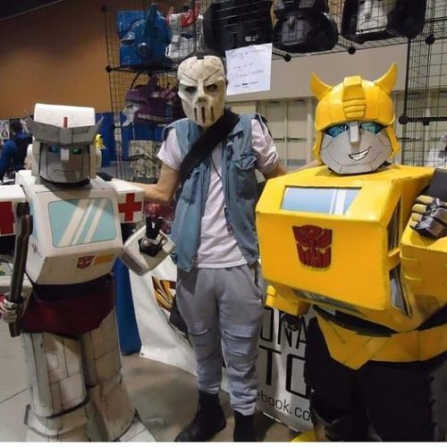 The Autobots meet Casey Jones?  Now that would be a cool crossover!