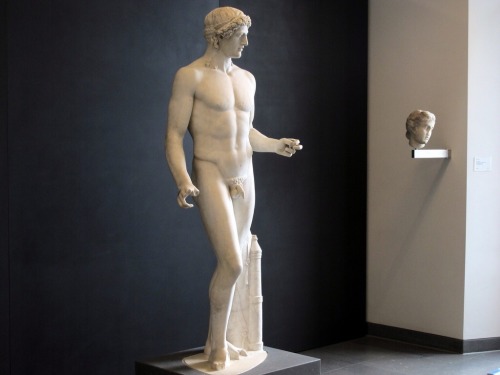 ganymedesrocks:  The posture of this statue of Apollo, as well as the structure of the face and the hair, are typical of the work of Athenian sculptors between 460 and 470 BC. On the strength of the descriptions given by Pausanius, statuary of this type