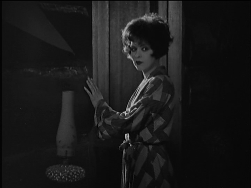 clarabowarchive:Night Reader ☆ Clara Bow in “Mantrap” (Dir. Victor Fleming, 1926) ☆