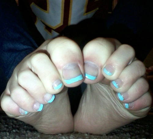 Porn photo kaitlynsfeetandsoles:  Soles & toes for