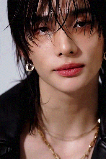 HYUNJIN For CARTIER & ESQUIRE KOREA