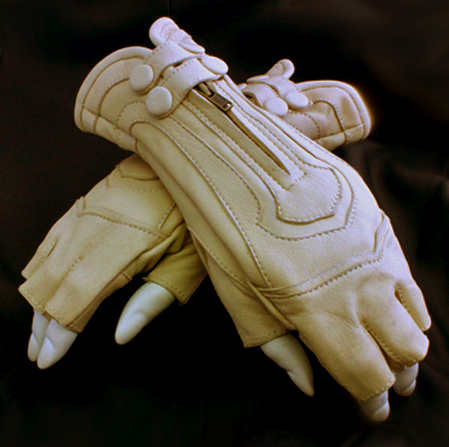 nondecaf:  Steam Trunk Archery Leather Gloves [X]  i need me some cute leather gloves