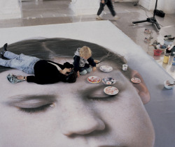 puthas:  gottfried helnwein