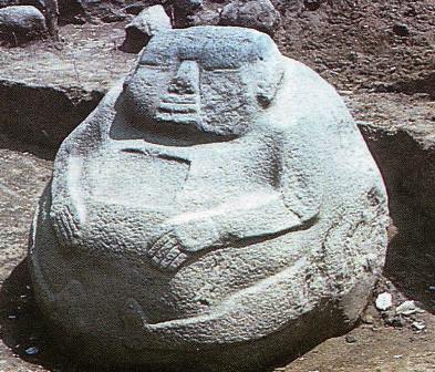 thehistoryofheaviness:  One of twelve Fat Boy figures located in the town square