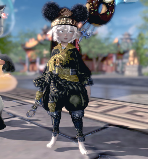 c2oh:  what a nerdy hairdo wit the hair wings