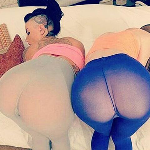 #whitegirl #blackgirl #teambbws #thickness #twerk #teamthick #extrathick #teamfollowback #teamfreak 