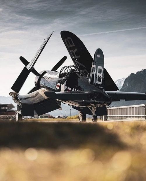 thegoldblackmagazine:  The warrior’s rest.  F4U Corsair  #tGBmag #TheGoldBlackMagazine https://www.instagram.com/p/ClRymonj0lY/?igshid=NGJjMDIxMWI=